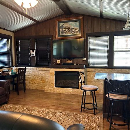 Vineyard Trail Cottages- Adults Only Fredericksburg Eksteriør billede
