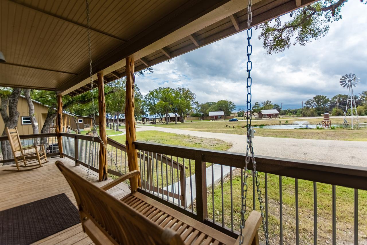 Vineyard Trail Cottages- Adults Only Fredericksburg Værelse billede