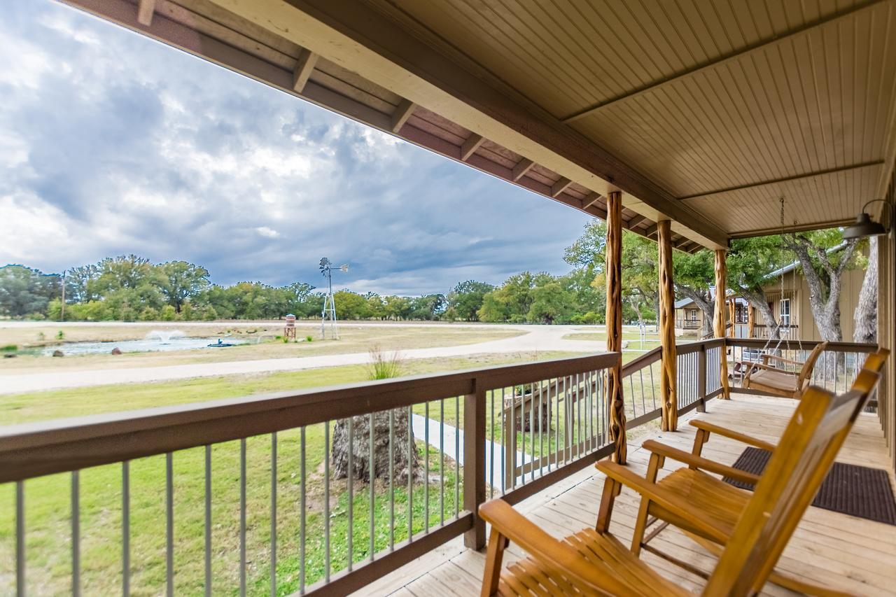 Vineyard Trail Cottages- Adults Only Fredericksburg Værelse billede