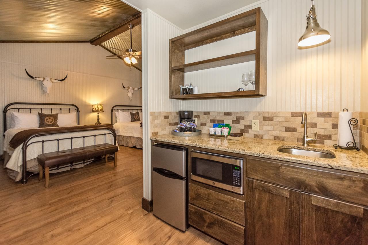Vineyard Trail Cottages- Adults Only Fredericksburg Værelse billede