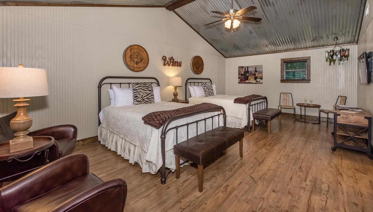 Vineyard Trail Cottages- Adults Only Fredericksburg Værelse billede