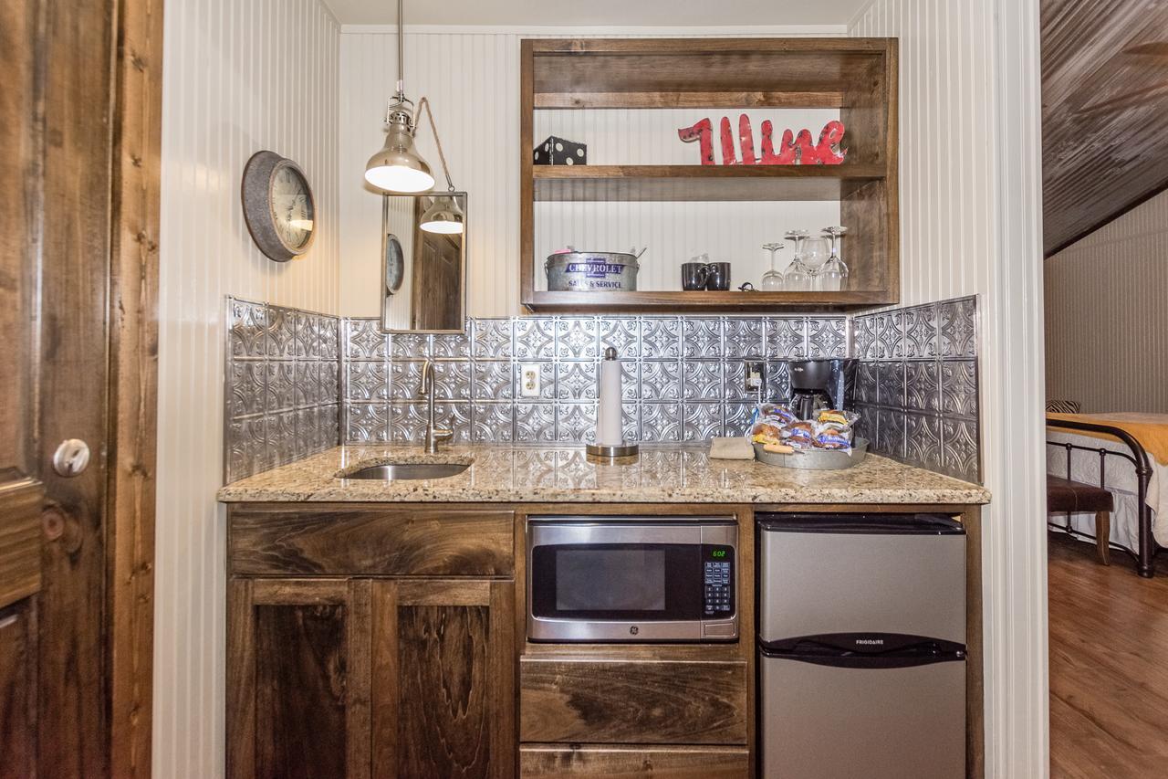 Vineyard Trail Cottages- Adults Only Fredericksburg Værelse billede